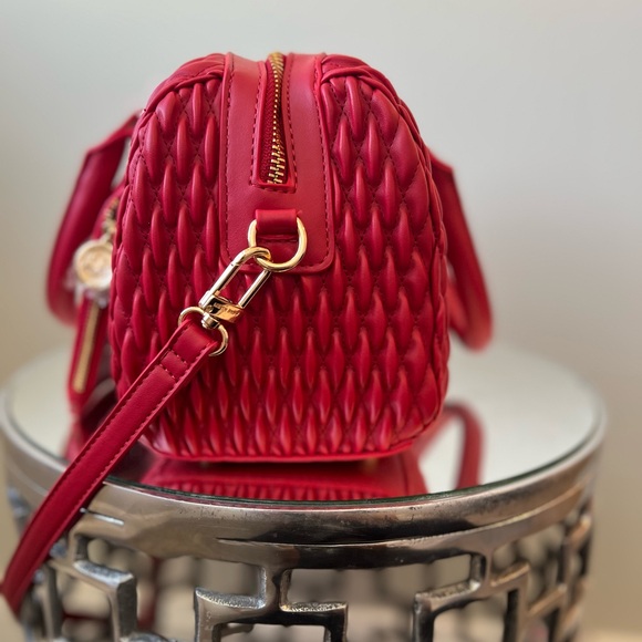 NWT Anne Klein Crimson Red quilted purse. This will surely make heads turn. - Picture 3 of 9